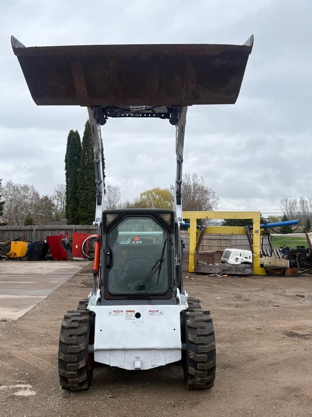 Image of Bobcat S250 equipment image 2