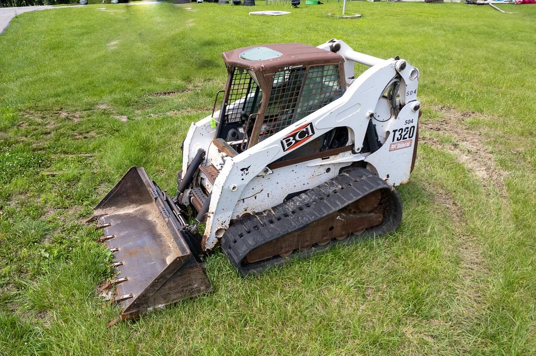 Image of Bobcat T320 Primary image