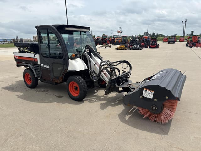 Image of Bobcat Toolcat 5600 equipment image 3