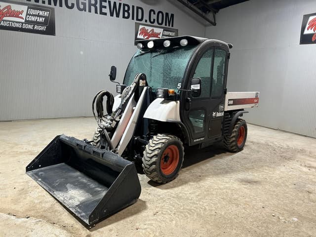 Image of Bobcat Toolcat 5600 equipment image 1