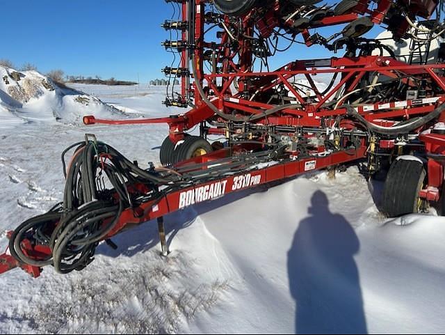 Image of Bourgault 3310 equipment image 4
