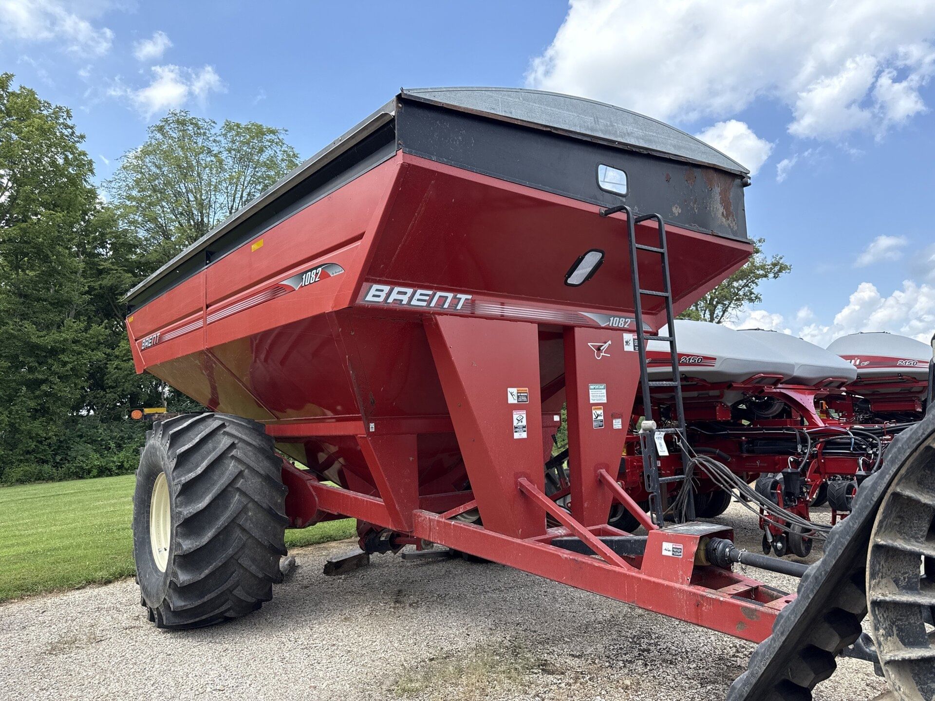 2009 Brent 1082 Equipment Image0