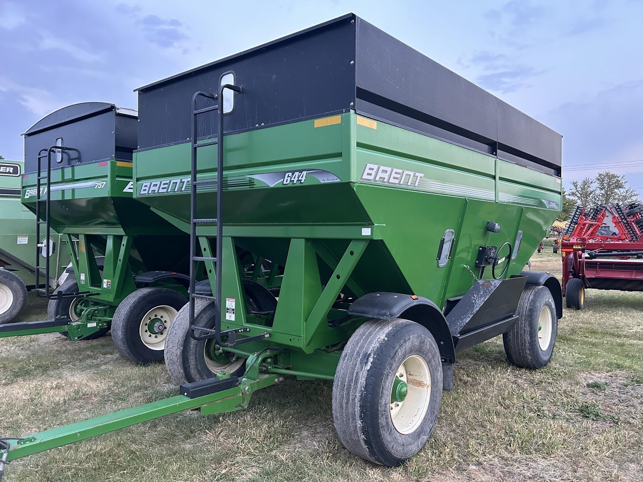 2009 Brent 644 Equipment Image0