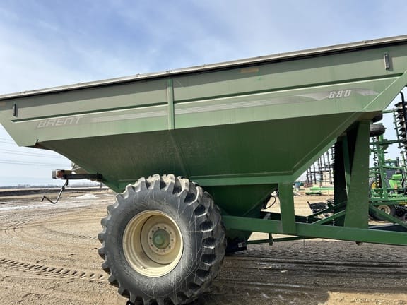 2009 Brent 882 Equipment Image0