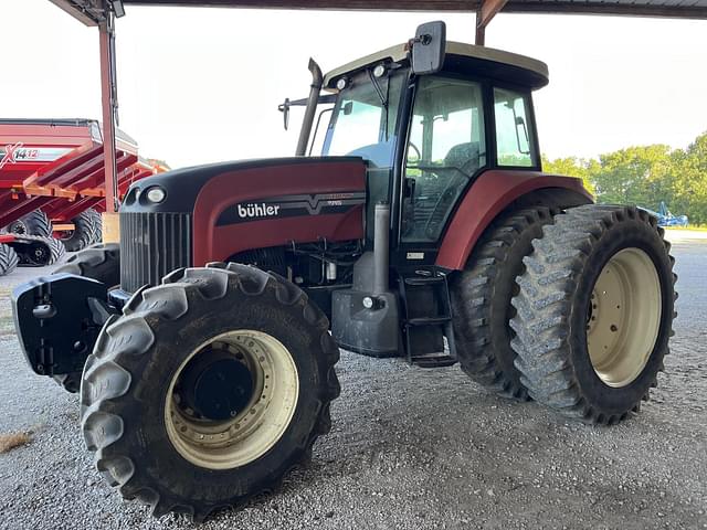 Image of Versatile 2145 equipment image 1