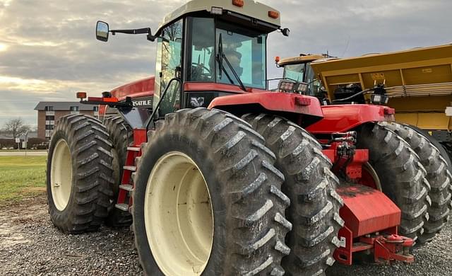 Image of Buhler Versatile 2375 equipment image 3