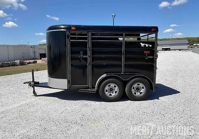 Image of Calico Horse Trailer equipment image 1