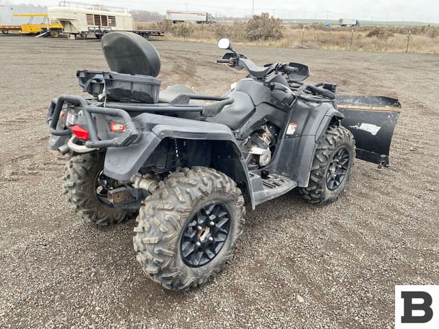 Image of Can-Am Outlander Max equipment image 4