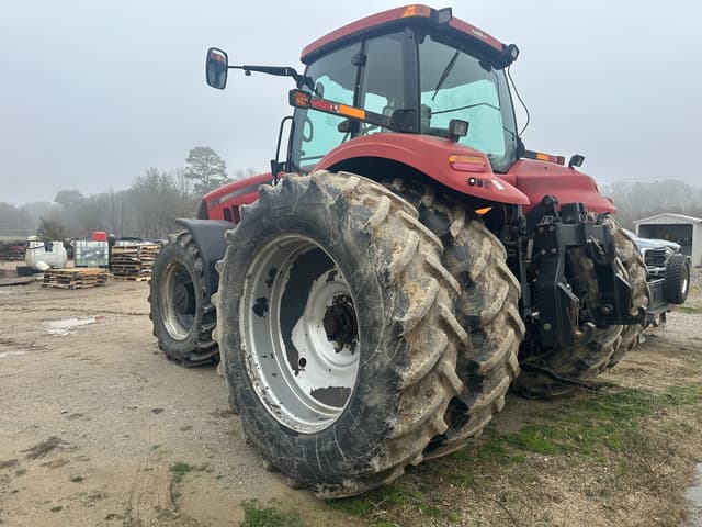 Image of Case IH Magnum 305 equipment image 2