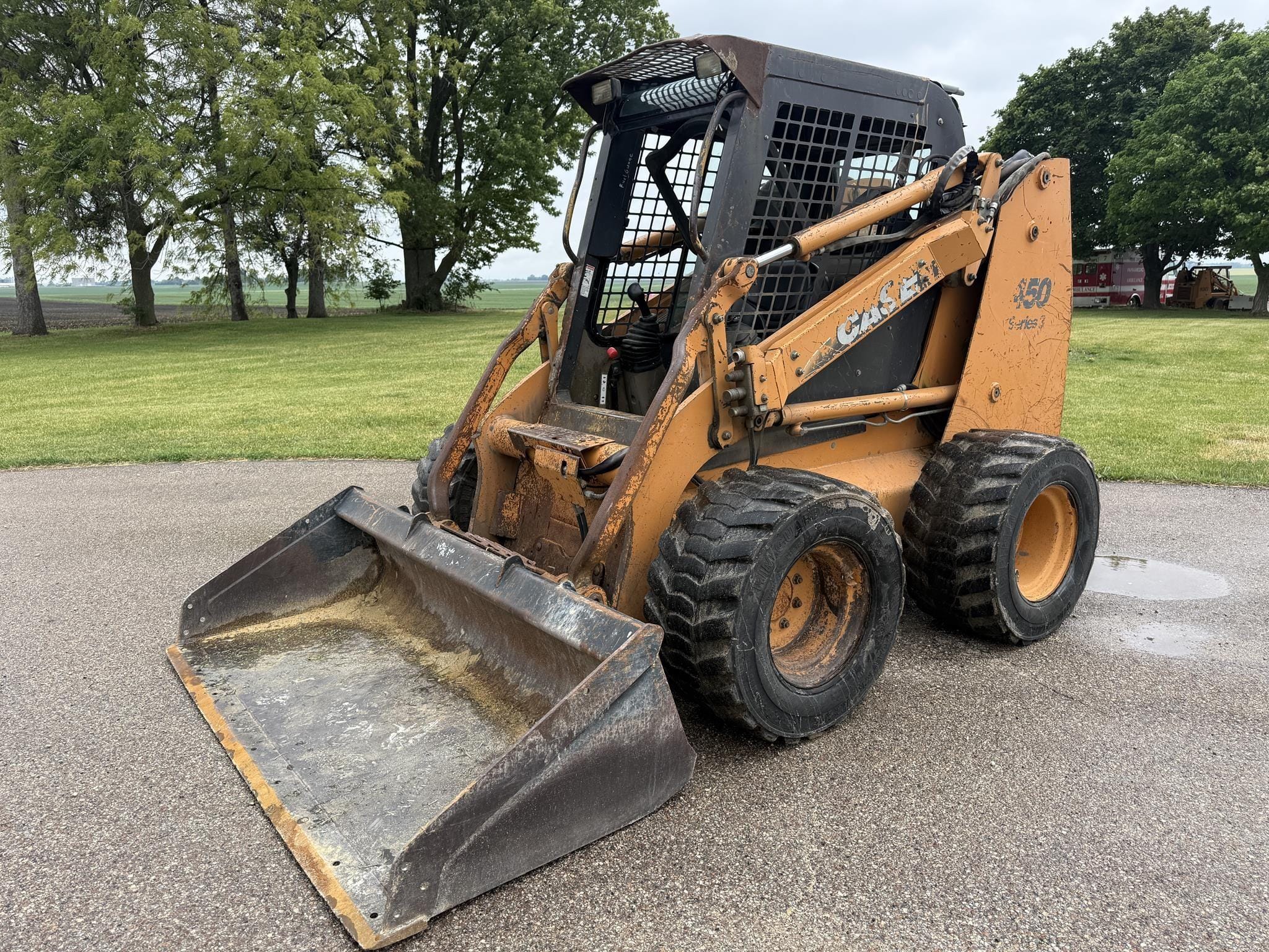 2009 Case 450 Equipment Image0
