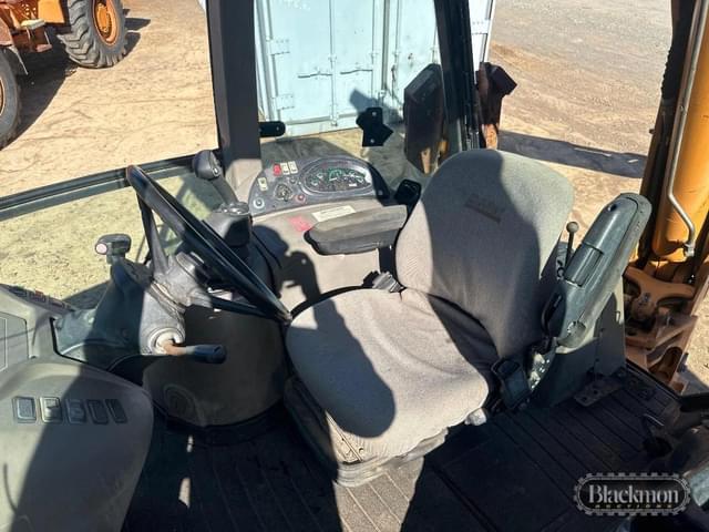 Image of Case 590SM equipment image 4