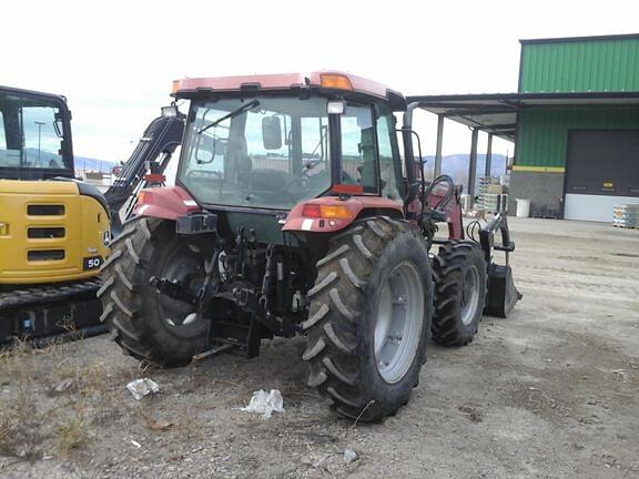 Image of Case IH Farmall 105U equipment image 3