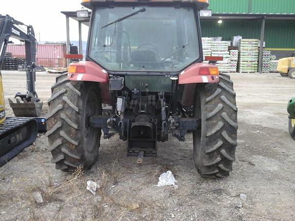 Image of Case IH Farmall 105U equipment image 2