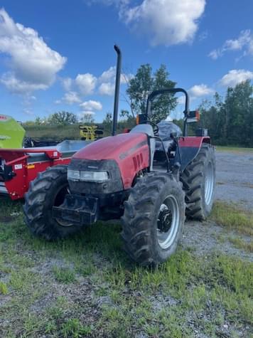 Main image Case IH Farmall 105U