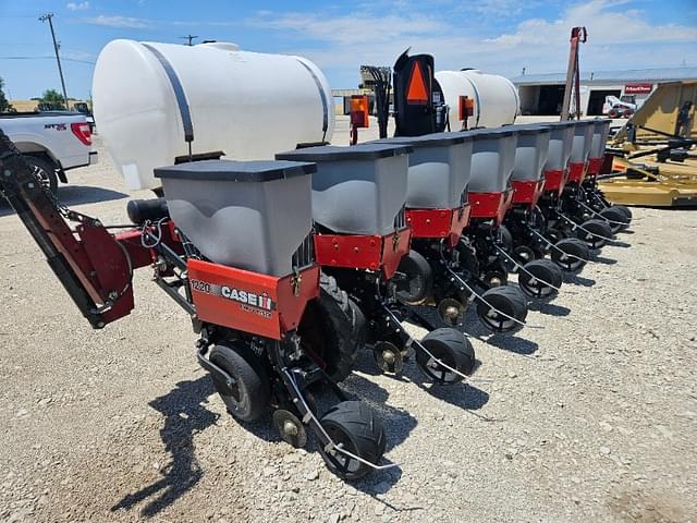 Image of Case IH 1220 equipment image 4