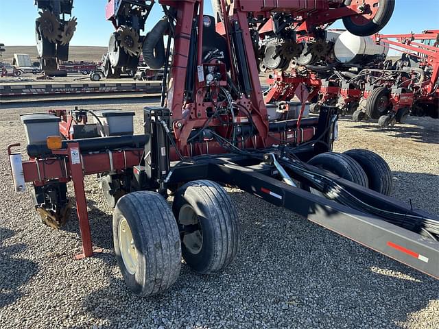 Image of Case IH 1230 equipment image 1