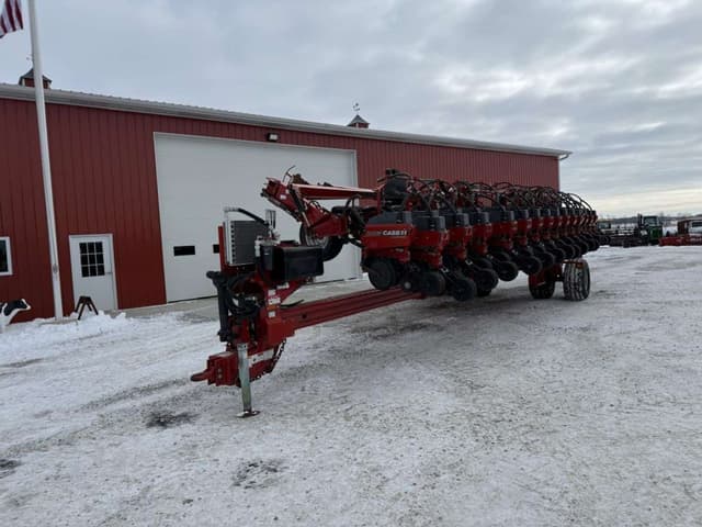 Image of Case IH 1240 equipment image 2