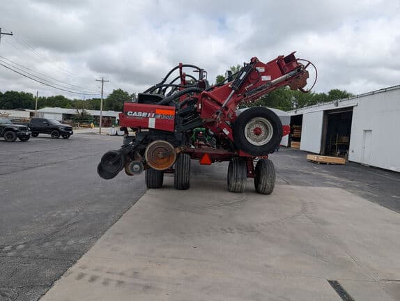 Image of Case IH 1240 equipment image 3