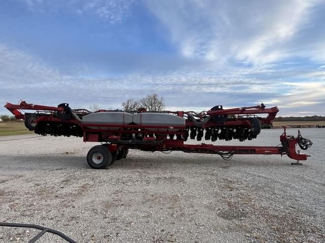 Image of Case IH 1240 equipment image 1