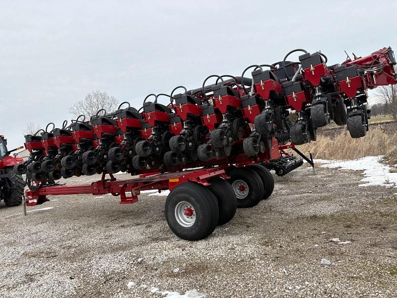 Image of Case IH 1240 Primary image