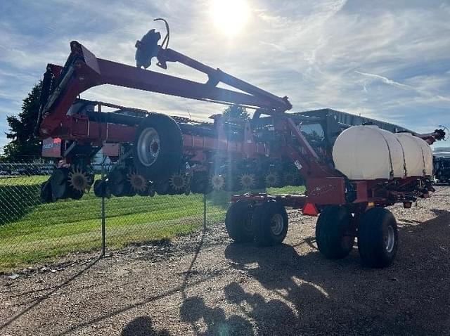 Image of Case IH 1240 equipment image 3