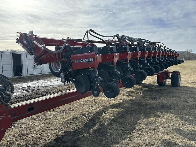 Image of Case IH 1240 equipment image 4