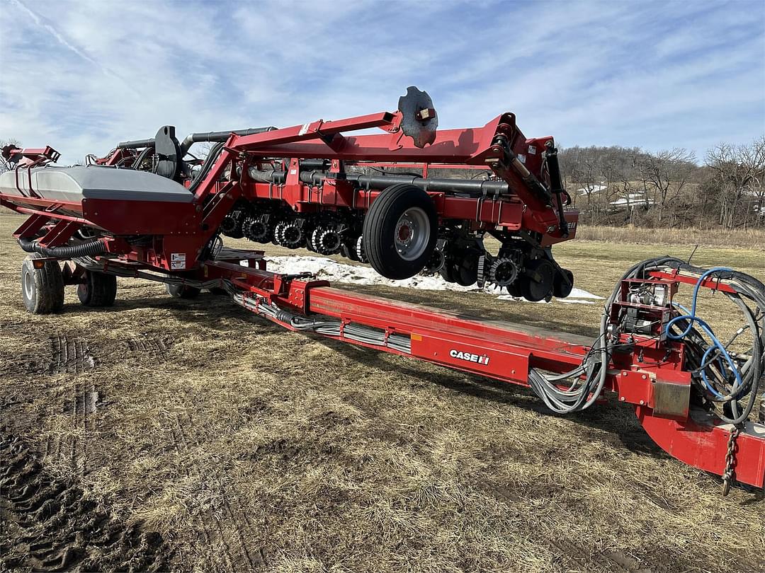 Image of Case IH 1240 Primary image