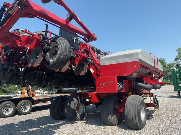 Image of Case IH 1240 equipment image 3