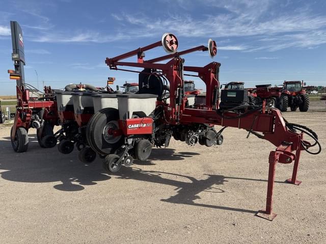 Image of Case IH 1250 equipment image 4