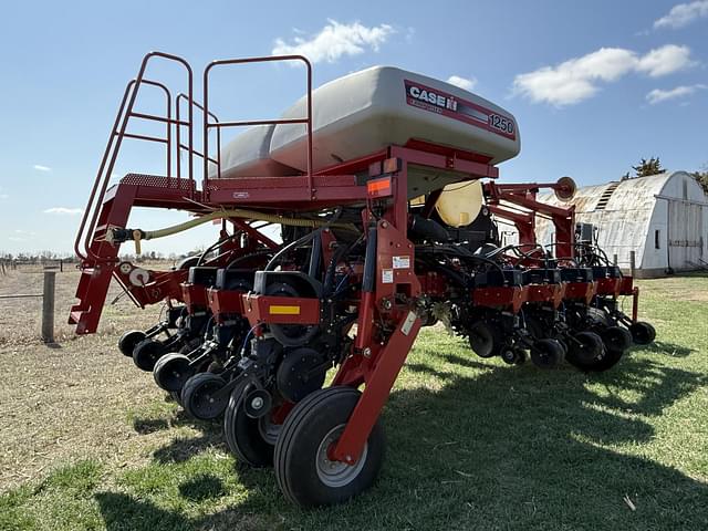 Image of Case IH 1250 equipment image 4