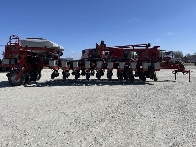 Image of Case IH 1250 equipment image 1