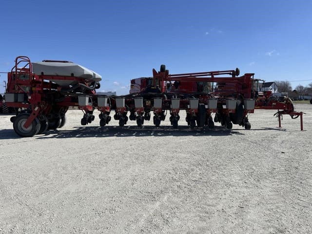Image of Case IH 1250 equipment image 1
