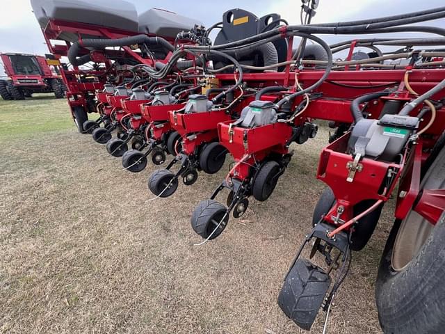 Image of Case IH 1250 equipment image 2