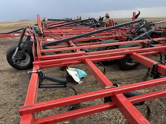 Image of Case IH 200 equipment image 2