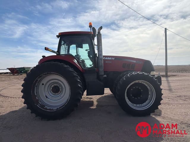 Image of Case IH Magnum 305 equipment image 3
