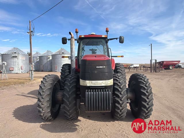 Image of Case IH Magnum 305 equipment image 2