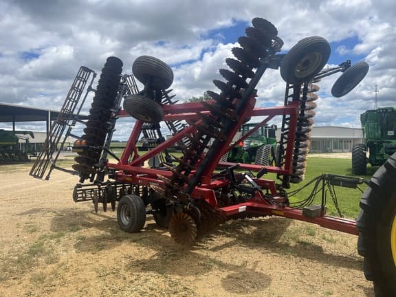 Image of Case IH 330 equipment image 1