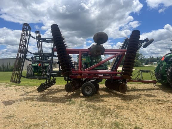 Image of Case IH 330 equipment image 2