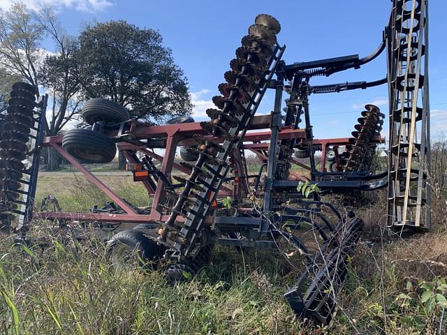 Image of Case IH 330 Turbo Till equipment image 3