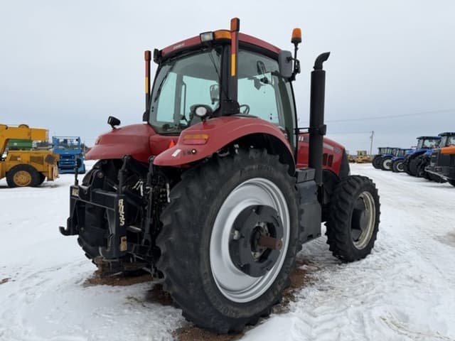 Image of Case IH Magnum 335 equipment image 4
