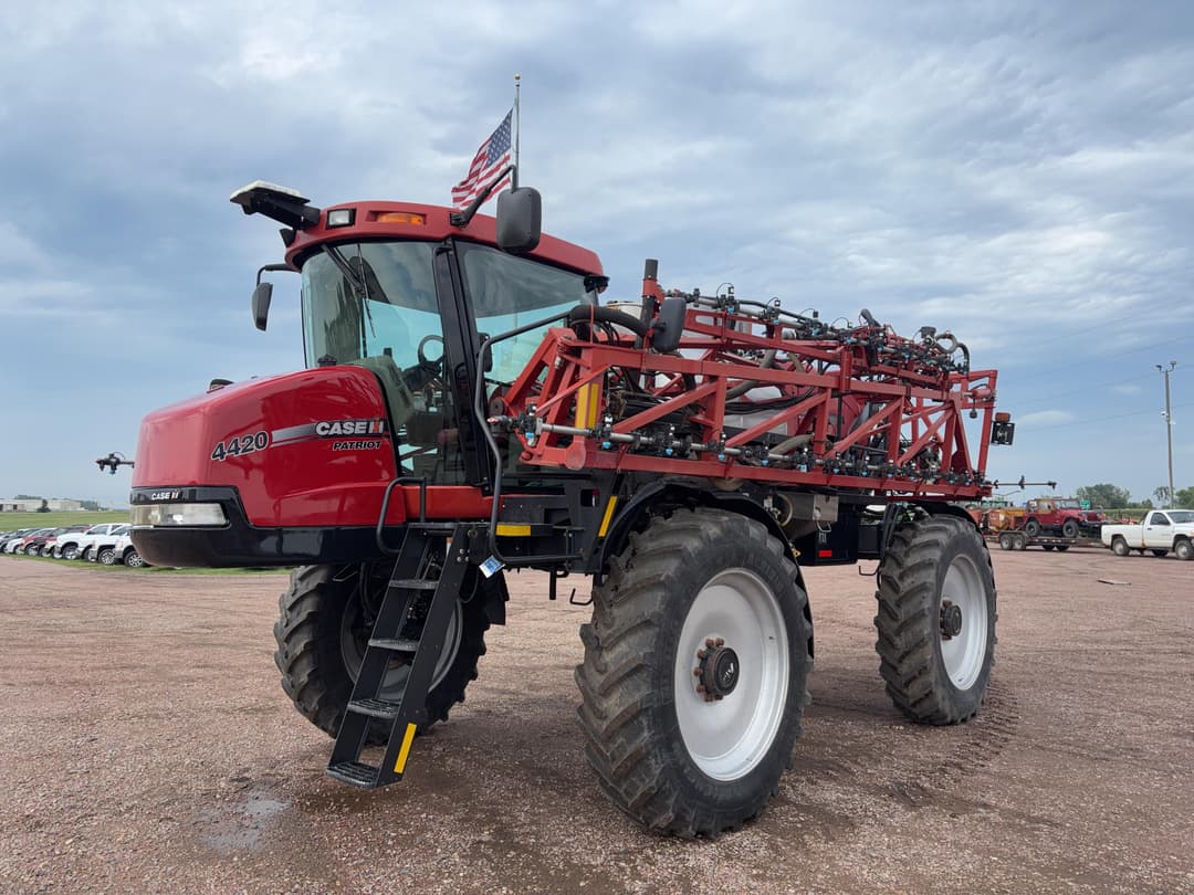 Image of Case IH Patriot 4420 Primary image