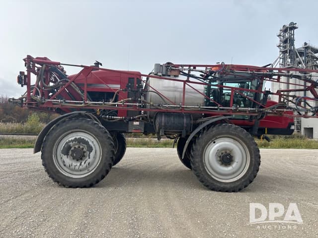 Image of Case IH Patriot 4420 equipment image 3