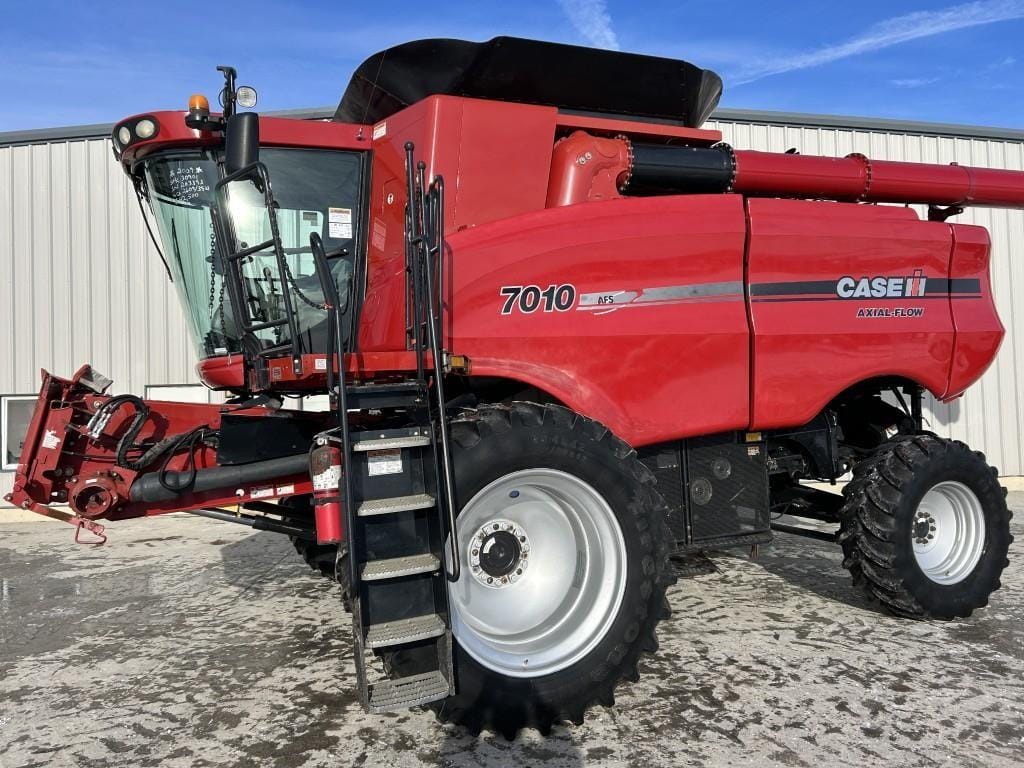 2009 Case IH 7010 Equipment Image0