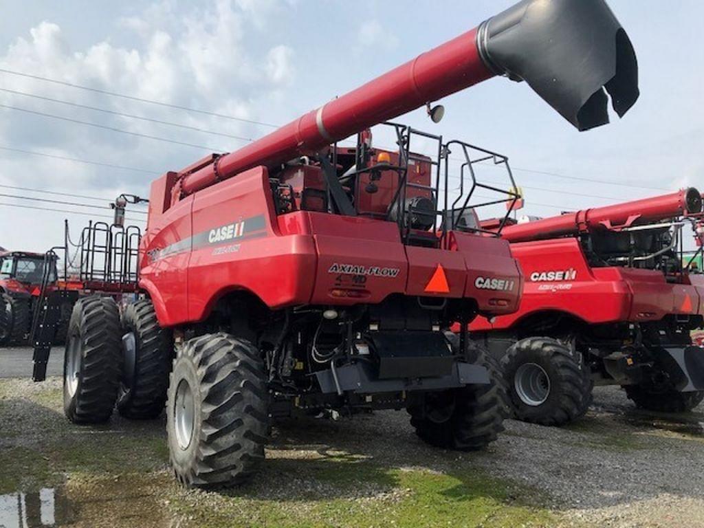 Image of Case IH 7240 Image 1