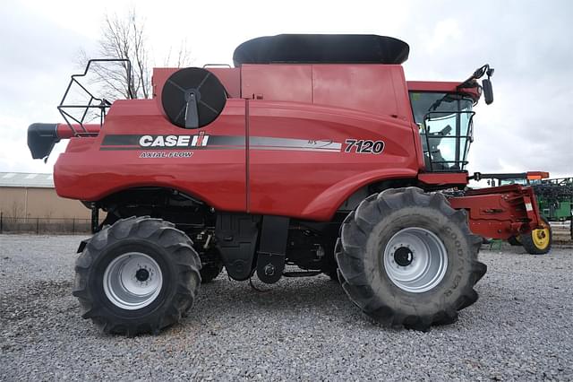 Image of Case IH 7120 equipment image 1