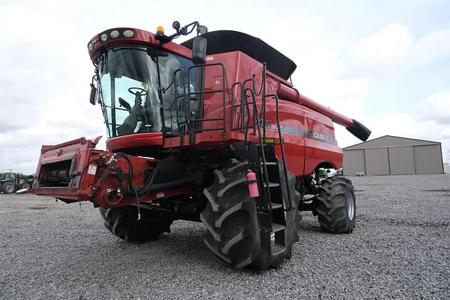 Image of Case IH 7120 equipment image 2