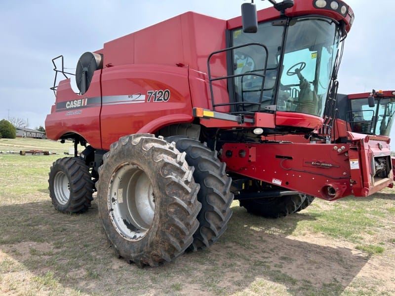 2009 Case IH 7120 Equipment Image0