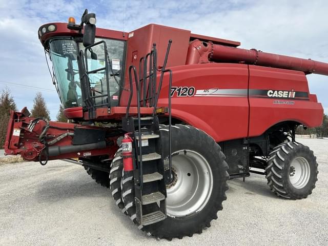 Image of Case IH 7120 equipment image 1