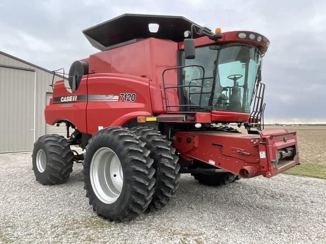 Image of Case IH 7120 equipment image 1