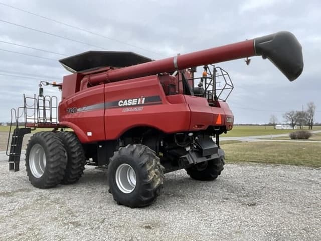 Image of Case IH 7120 equipment image 4
